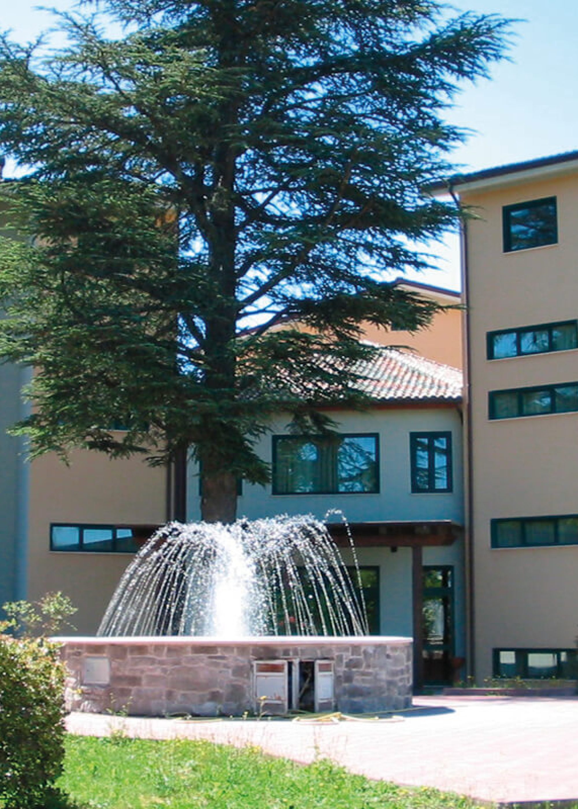 Casa di Accoglienza e Casa dei Religiosi Missionari De La Salette1